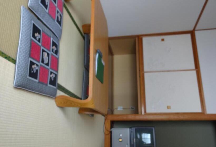 בית מלון כפרי Highland Lodge Takegen