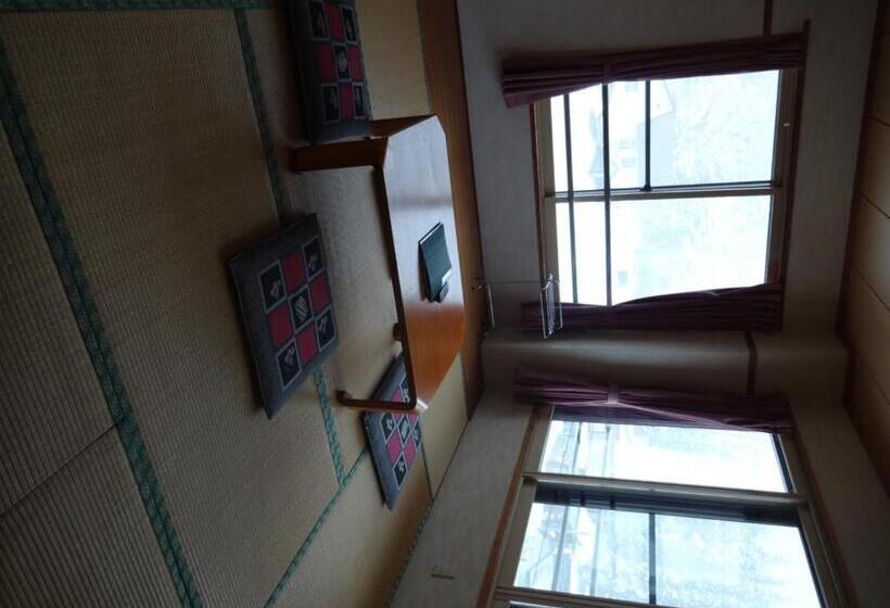 בית מלון כפרי Highland Lodge Takegen