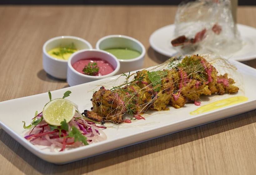 בית מלון כפרי Holiday Inn Express Bengaluru Bommasandra By Ihg