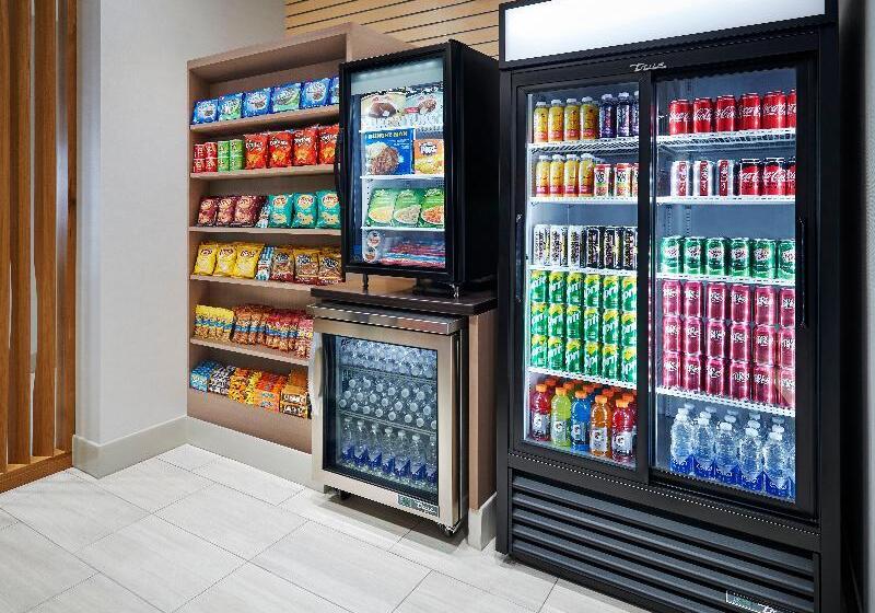 فندق Holiday Inn Express & Suites Windsor East   Lakeshore, An Ihg