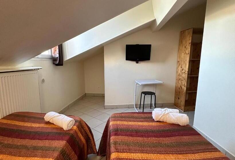 Отель Hôtel Victor Hugo