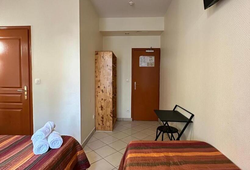هتل Hôtel Victor Hugo