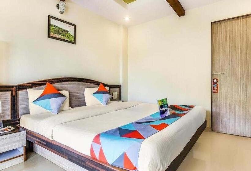 בית מלון כפרי Sagar Villa