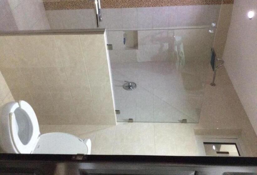 فندق La Media Luna Inn