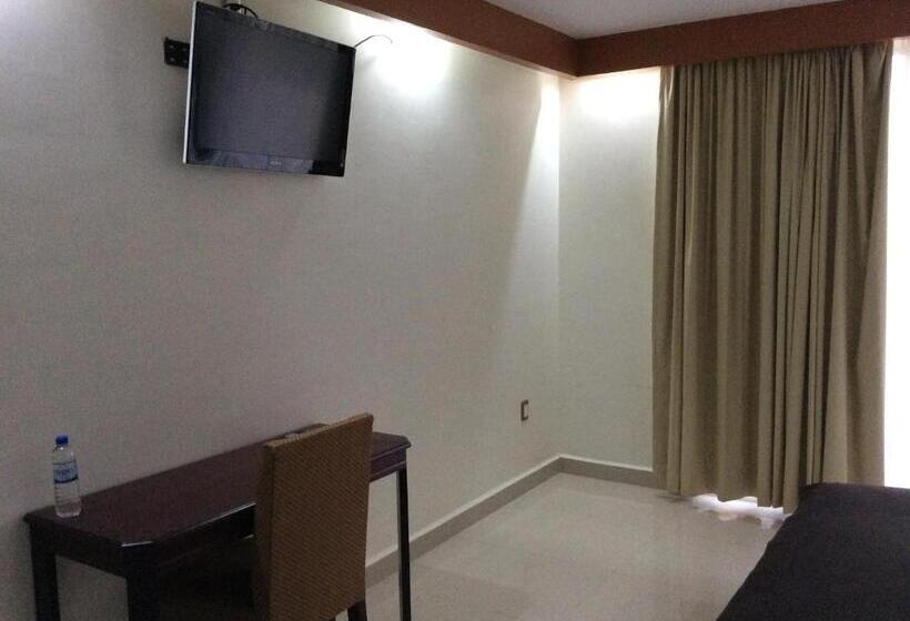 فندق La Media Luna Inn