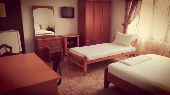 Отель Lux Etoils & Pool