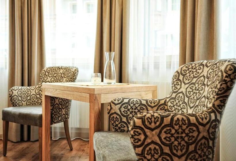 בית מלון כפרי Maria Theresia