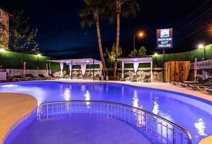 בית מלון כפרי Meryam Deluxe Suit