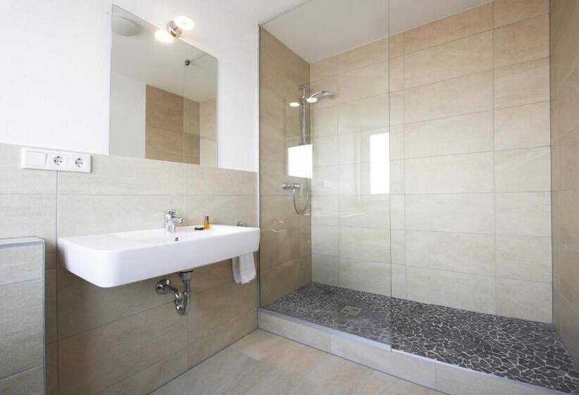 فندق New In Guesthouse