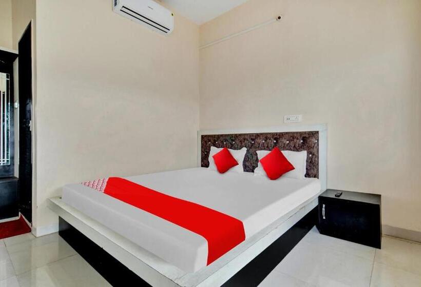 Отель Oyo Flagship 81054 Siddharth Regency