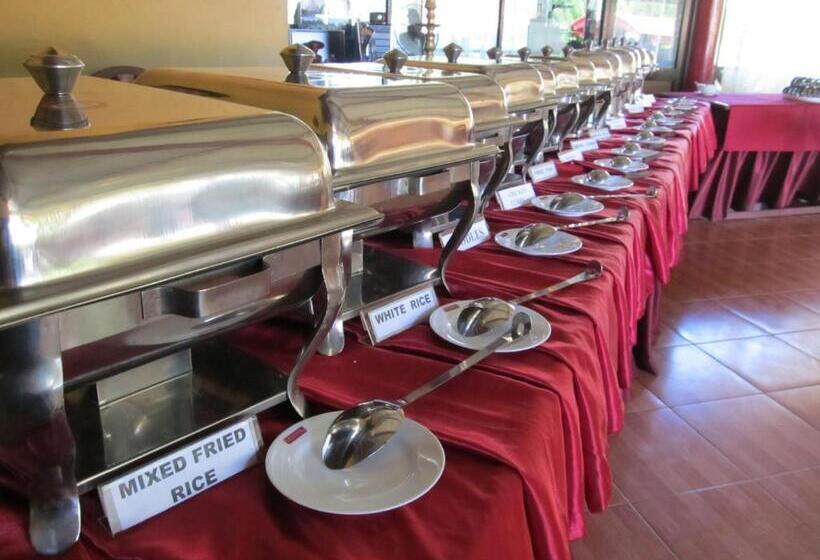 בית מלון כפרי Platinum Resort