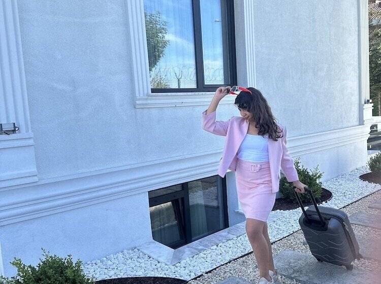 בית מלון כפרי D Twins Airport