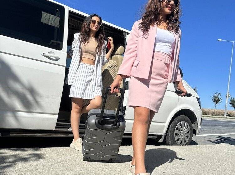 בית מלון כפרי D Twins Airport