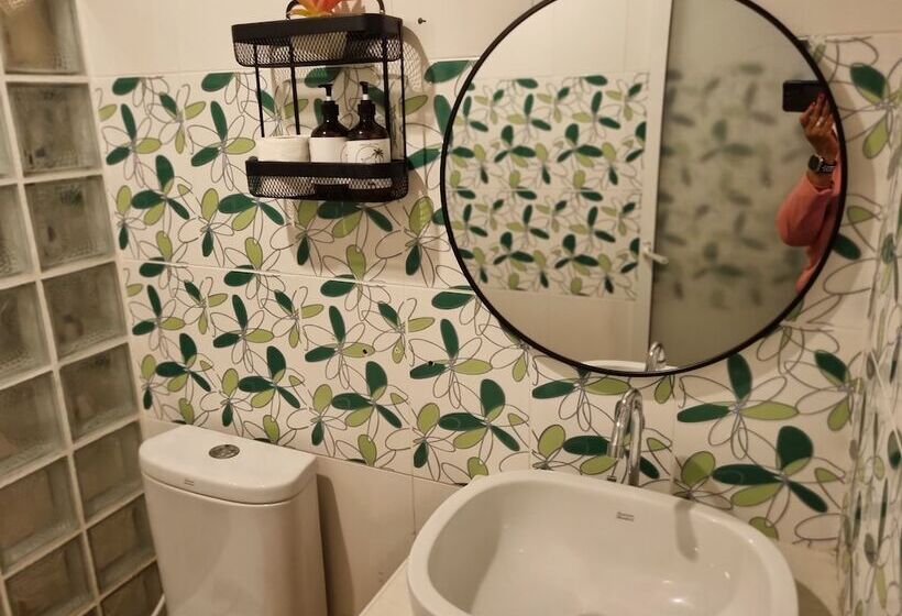 Отель Rateesumalee Pool View Kolarn