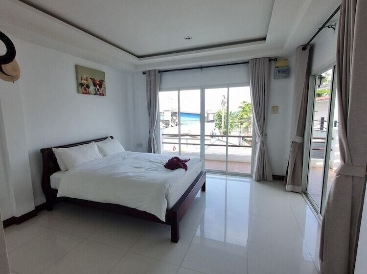 Отель Rateesumalee Pool View Kolarn