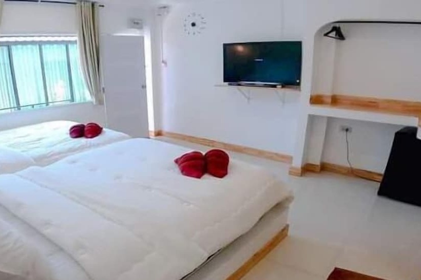 Отель Rateesumalee Pool View Kolarn