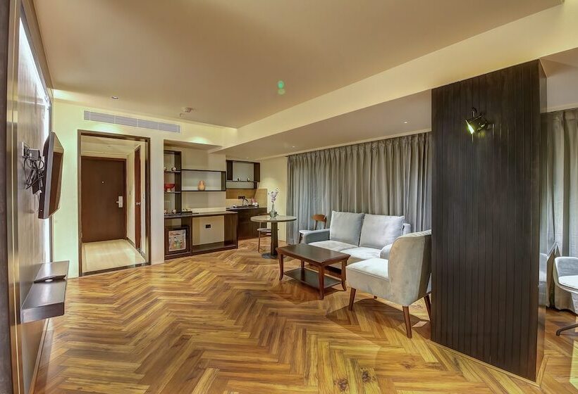 בית מלון כפרי Regenta Central Javaji Mysore