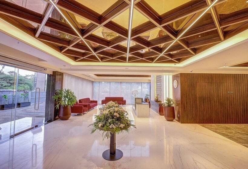 בית מלון כפרי Regenta Central Javaji Mysore