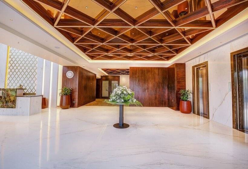 בית מלון כפרי Regenta Central Javaji Mysore