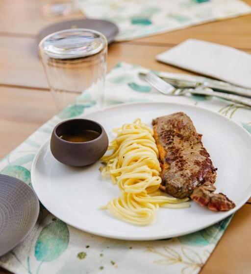 酒店 Le Castel Cabourg Hôtel & Spa Restaurant La Calypso