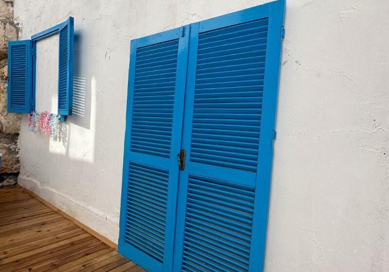 בית מלון כפרי Tek Han Kumkuyu