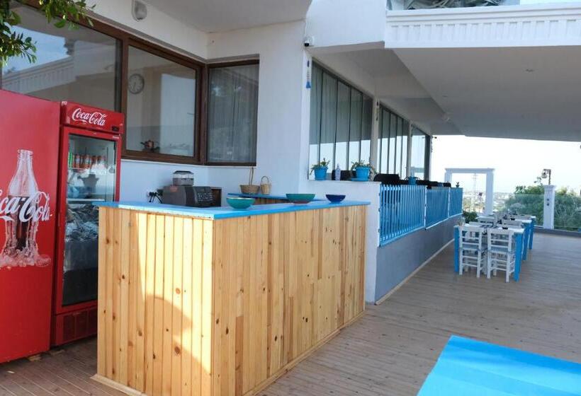 בית מלון כפרי Tek Han Kumkuyu