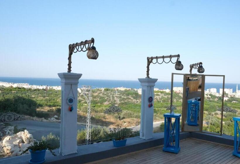 בית מלון כפרי Tek Han Kumkuyu