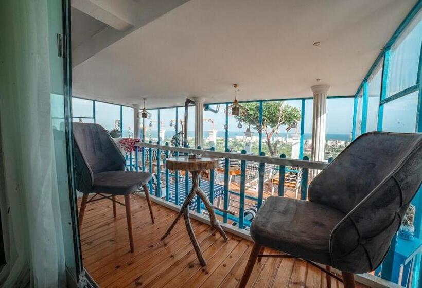 בית מלון כפרי Tek Han Kumkuyu