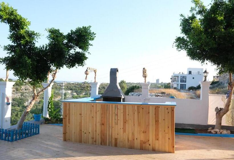 בית מלון כפרי Tek Han Kumkuyu