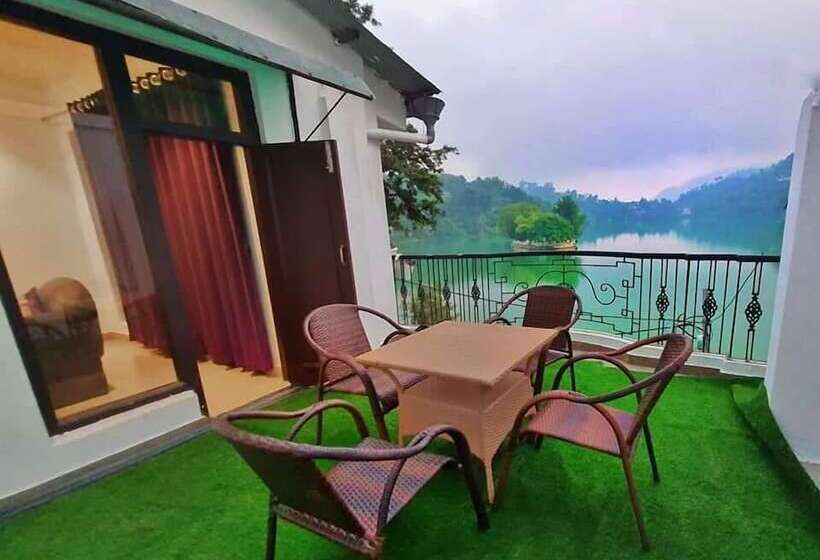 فندق The Lake Hill