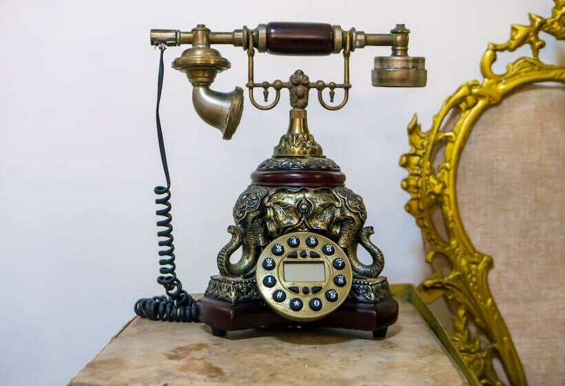 فندق The Royalty Inn