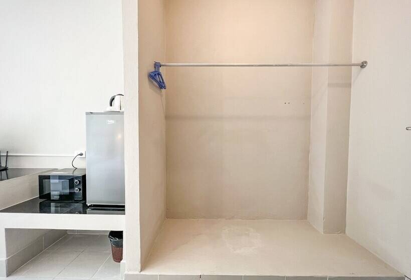 בית מלון כפרי Tri's Miracle Kata Beach Side