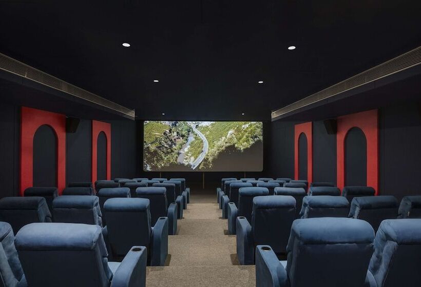 Hotel Uday Palace Navsari, A Member Of Radisson Individuals