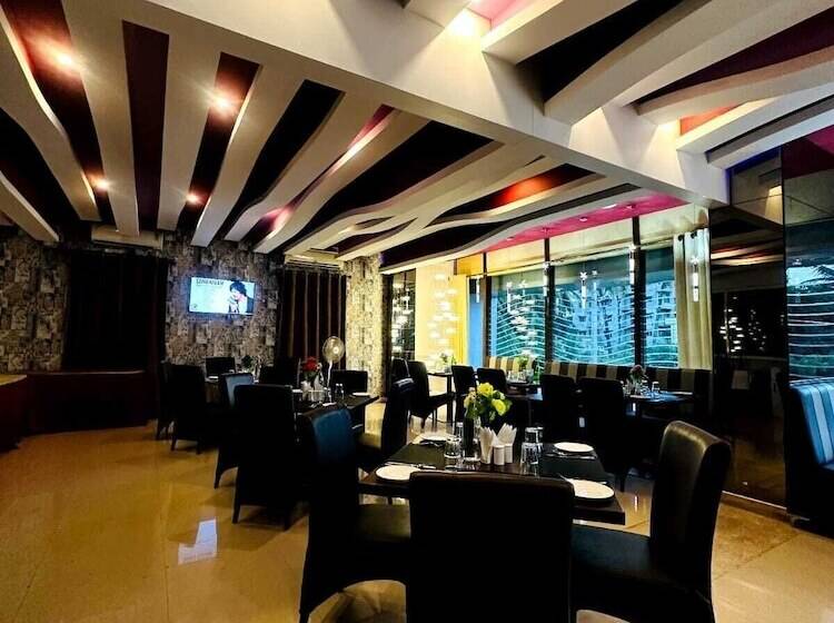 בית מלון כפרי Vijayanagarakingscourt