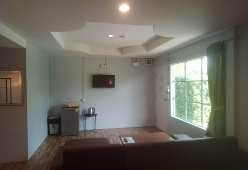 בית מלון כפרי Viphuanan Resort