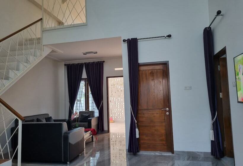 هتل Wafaby Guest House