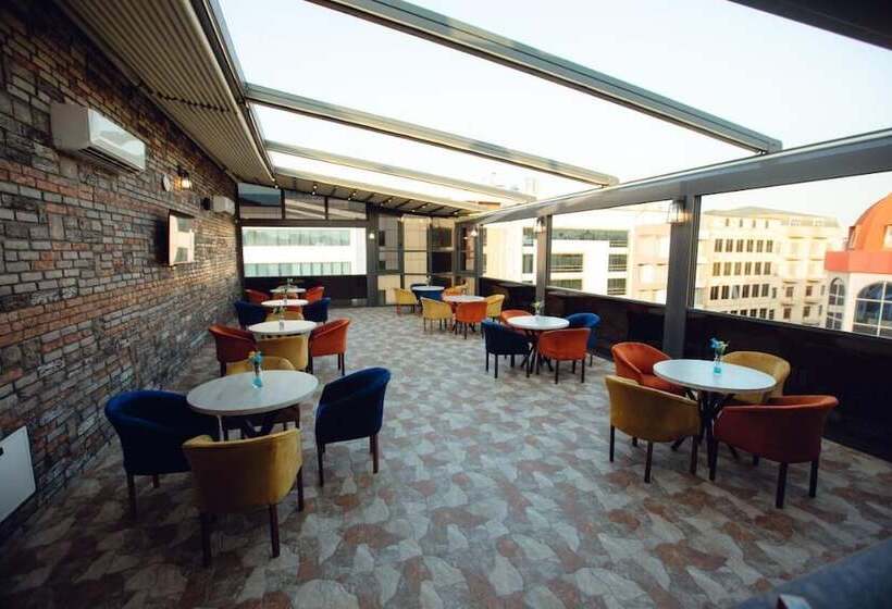 La Corne Hotel Baku