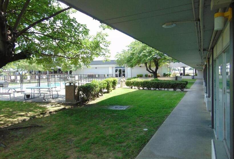 Motel 6 Mesquite, Tx Town East