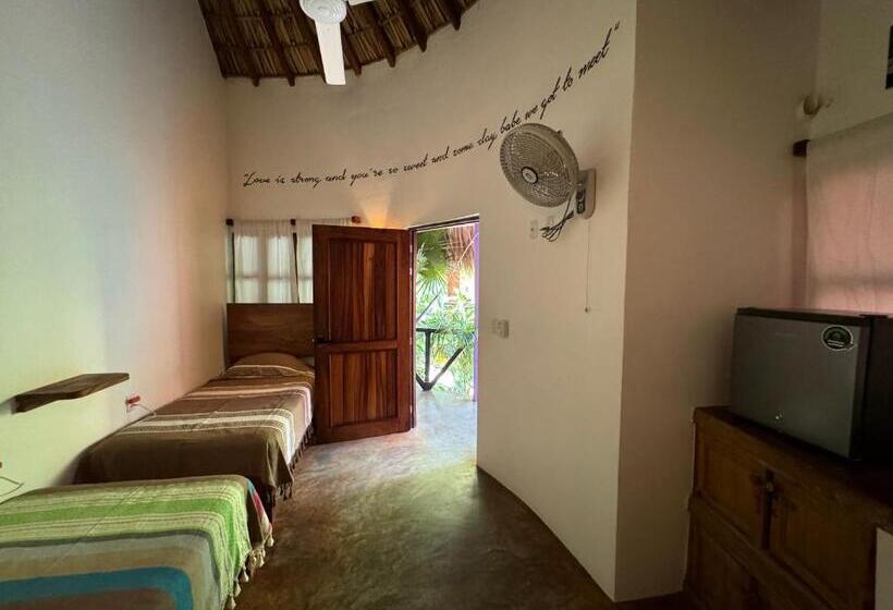 One Love Hostal Puerto Escondido