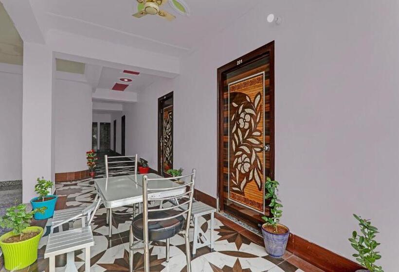 Oyo Flagship 86660 Hotel Rk Grand