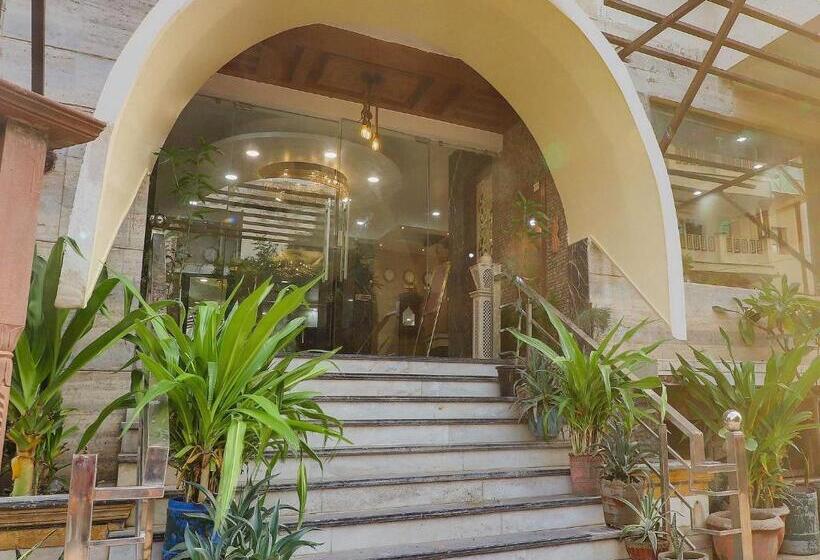 Oyo Flagship Hotel Rudra Palace