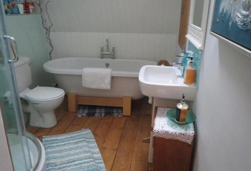 بنسيون Bank Guest House