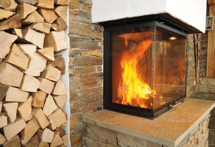 بنسيون Berghof   Riesneralm