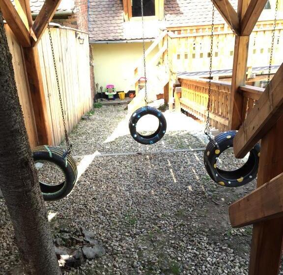 펜션 Casa Bunicilor