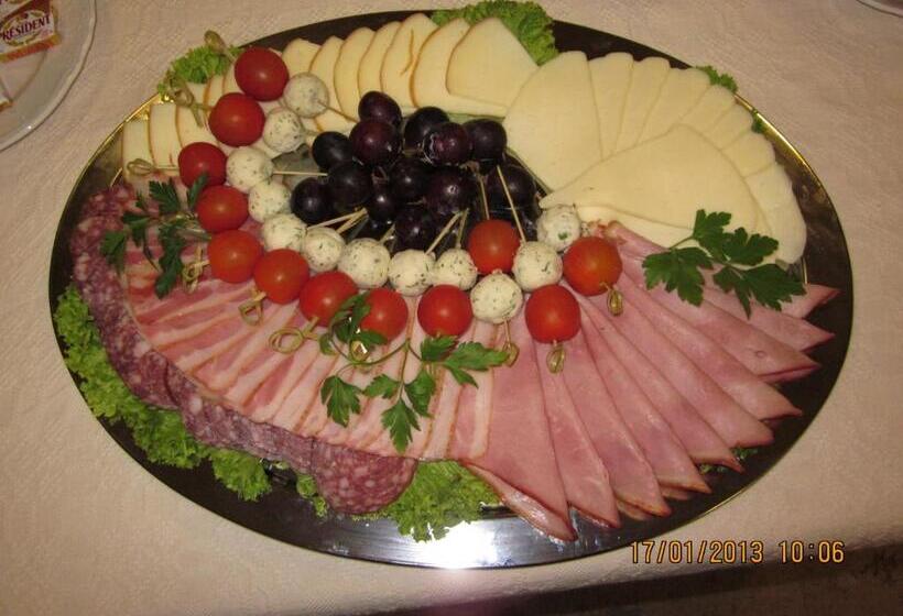 ペンション Conacul Benke