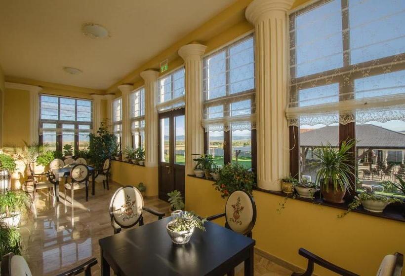 ペンション Conacul Benke