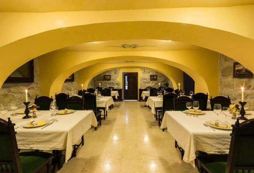 ペンション Conacul Benke