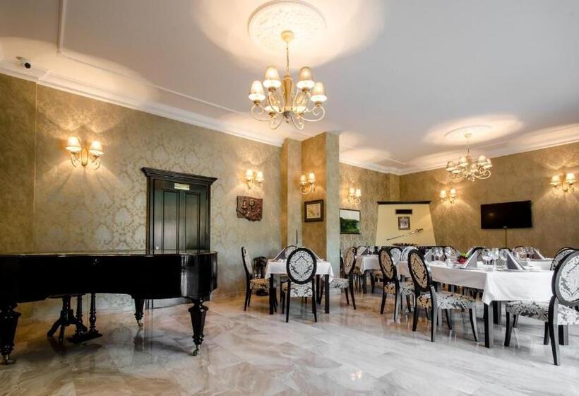 ペンション Conacul Benke