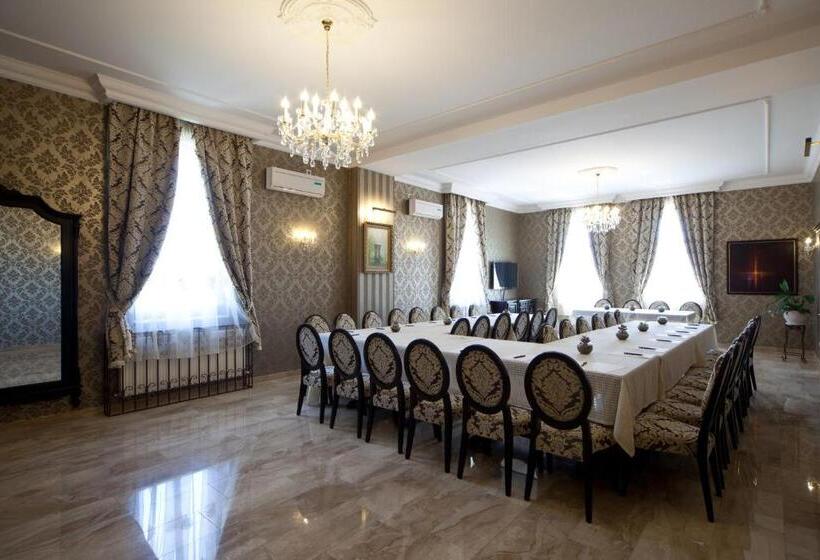 ペンション Conacul Benke