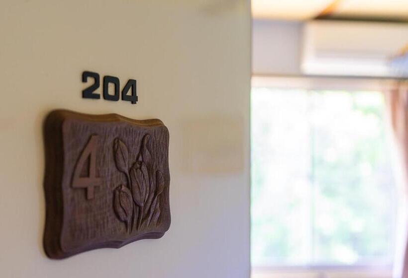 פנסיון Daisen Backpackers